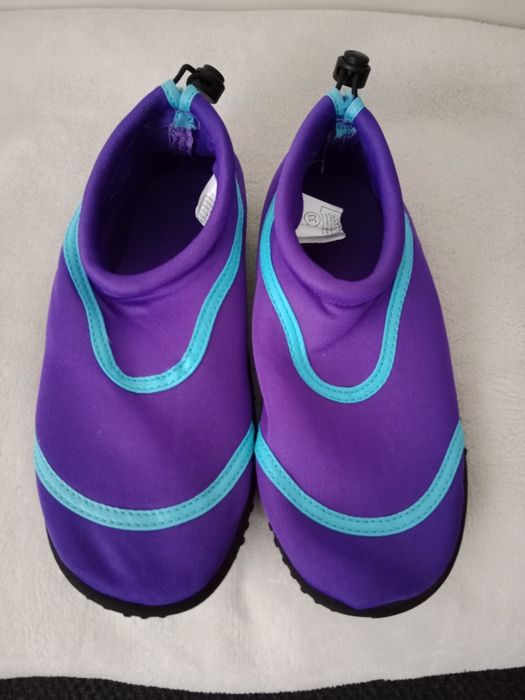 Buty na basen ,nowe