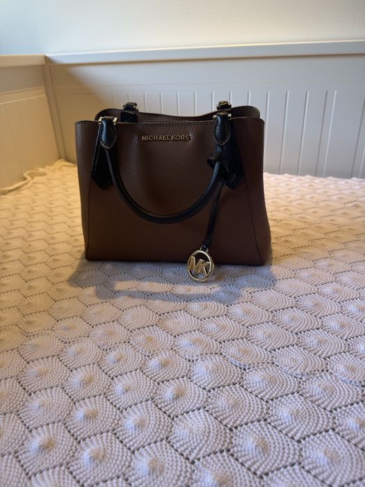 Carteira Micheal Kors castanha nova