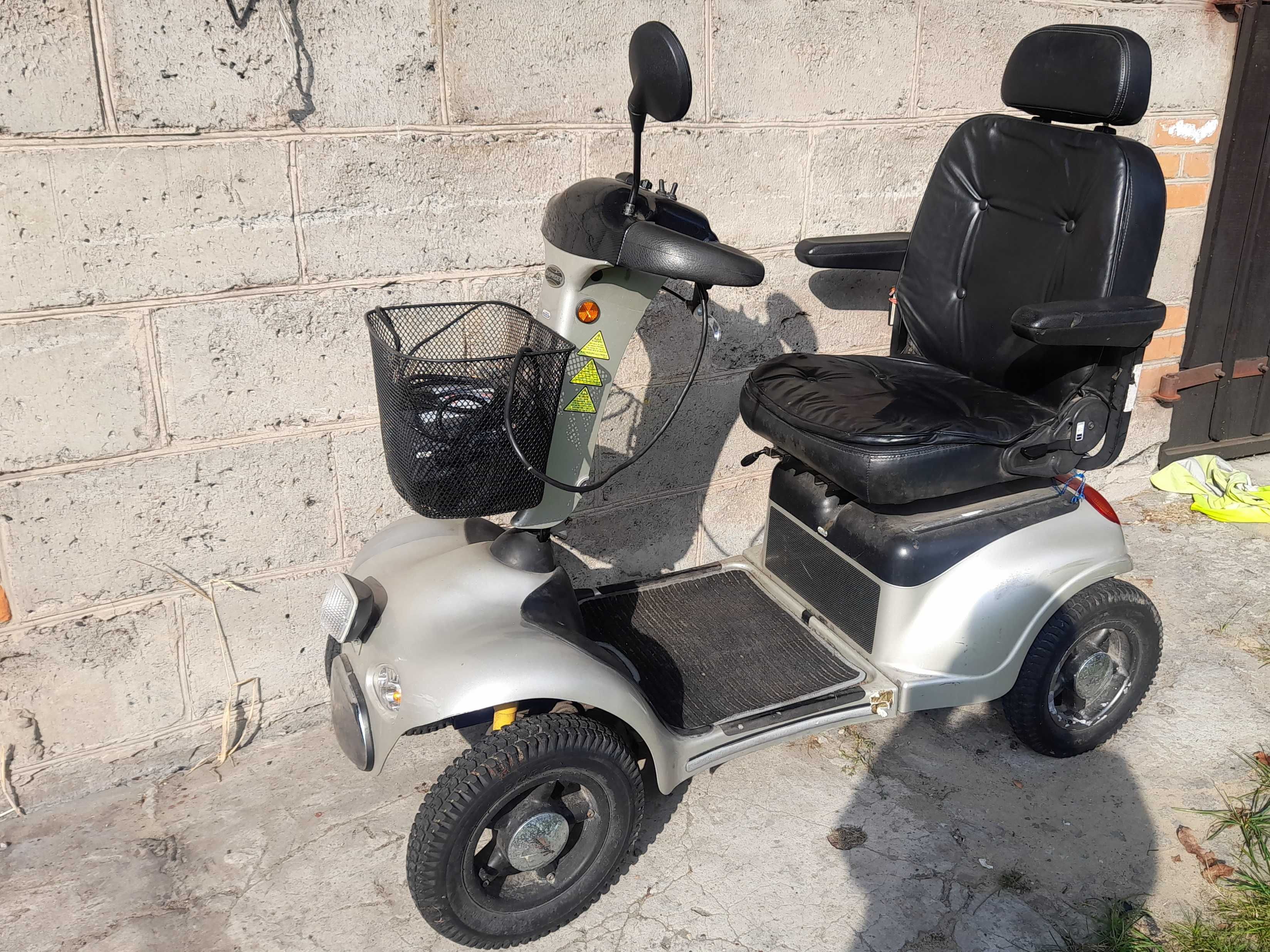 Wózek elektryczny inwalidzk skuter i TE-889SL Deluxe - Shoprider CHAMP