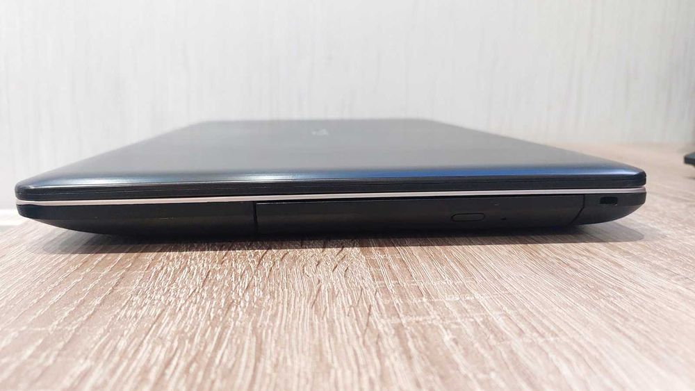 Ноутбук ASUS VivoBook Max X541SA