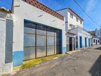 Prédio com Comércio e Habitação