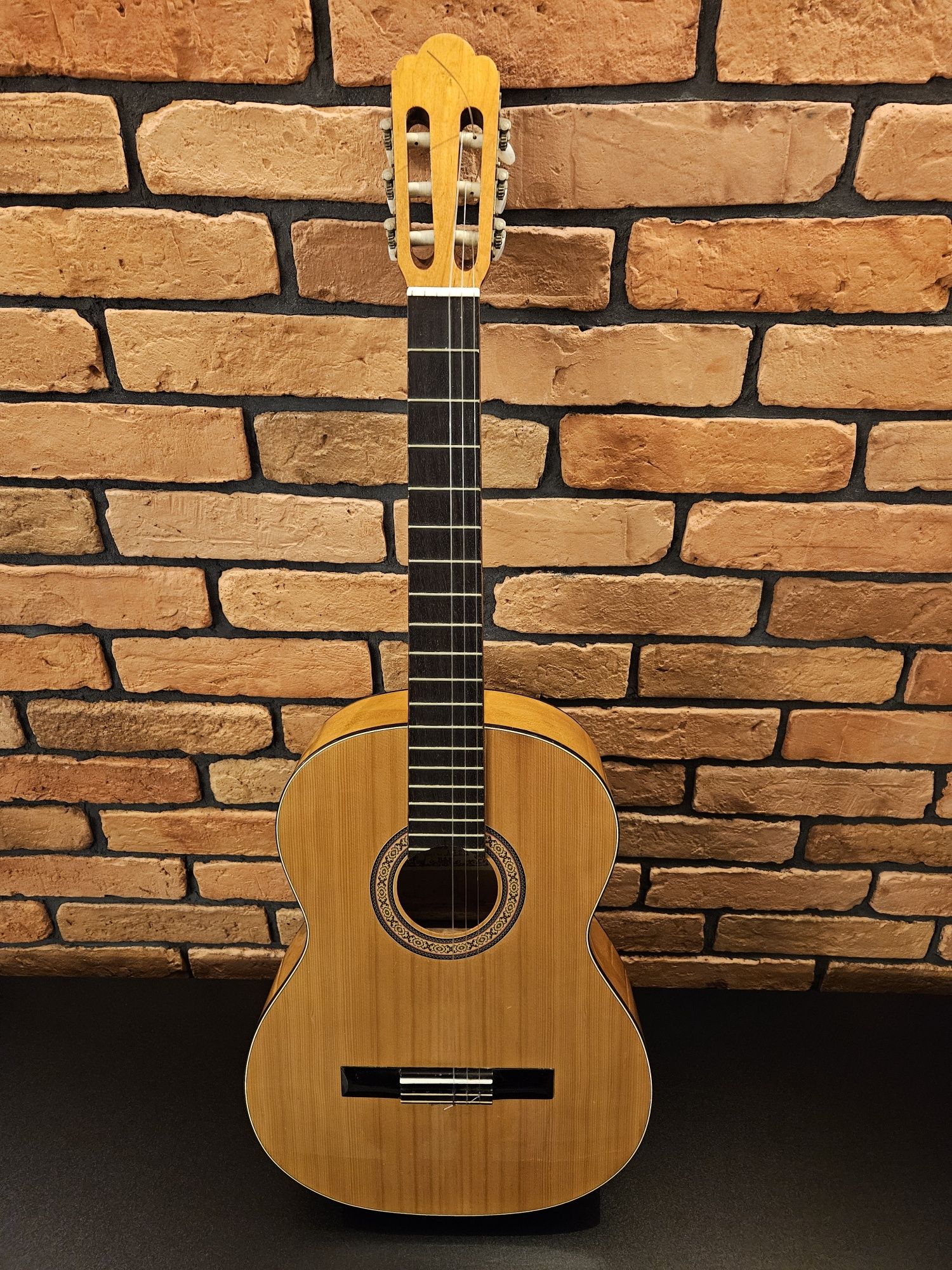 Gitara klasyczna ariana aria A523 made in korea