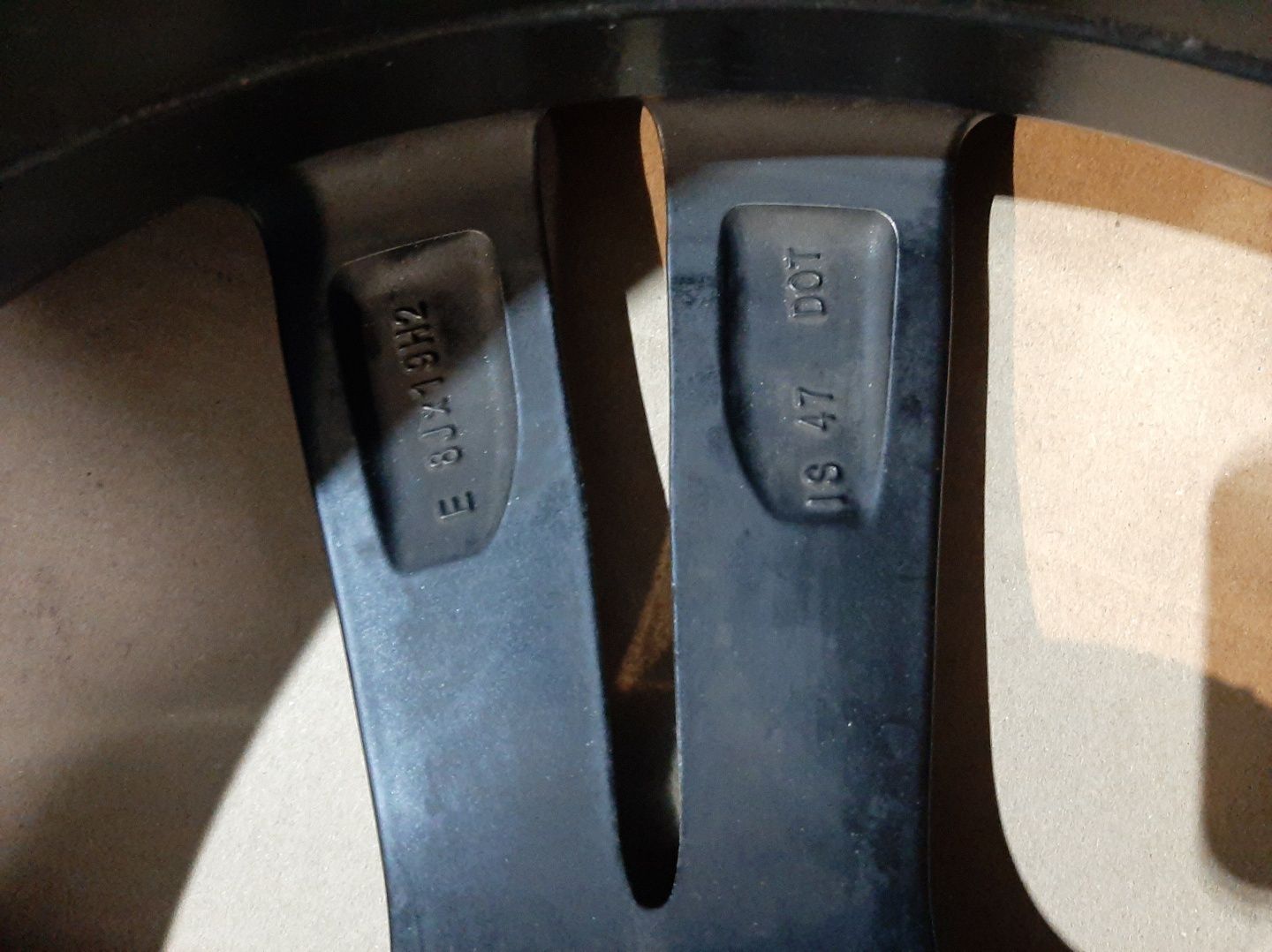 Felgi BMW Oryginał 8Jx19 H2 5x112 IS(ET)47 Osadzenie 66,6mm 2szt