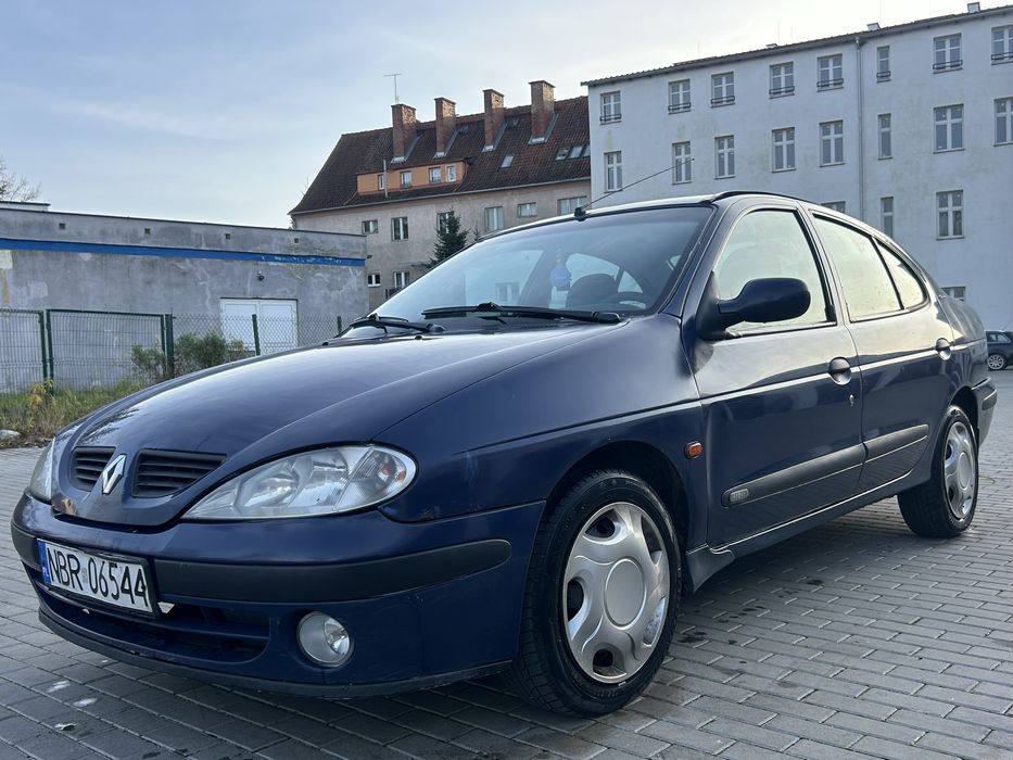RENAULT MEGANE 1.6 Benzyna 2002 r OC na rok cAsu