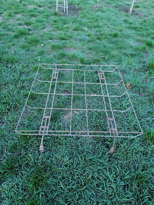 Багажник на кришу автомобіля