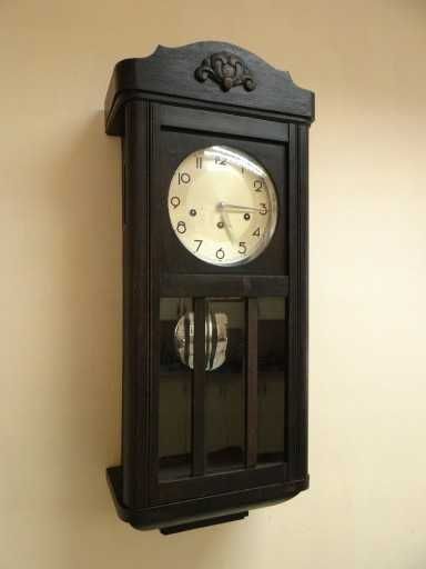 Zegar kwadransowy antyczny - Film Gong