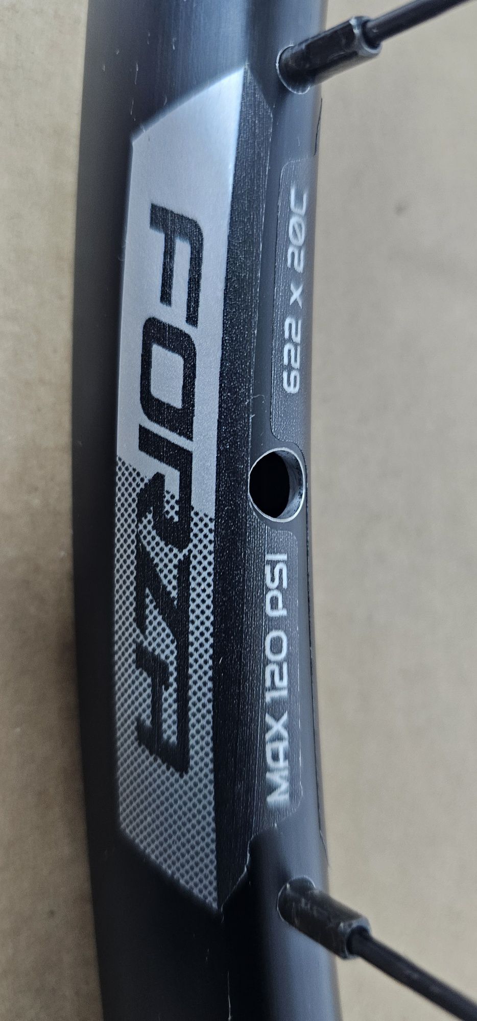 Nowe. Przednie Koło Forza NORTE db. 622x20c. Gravel