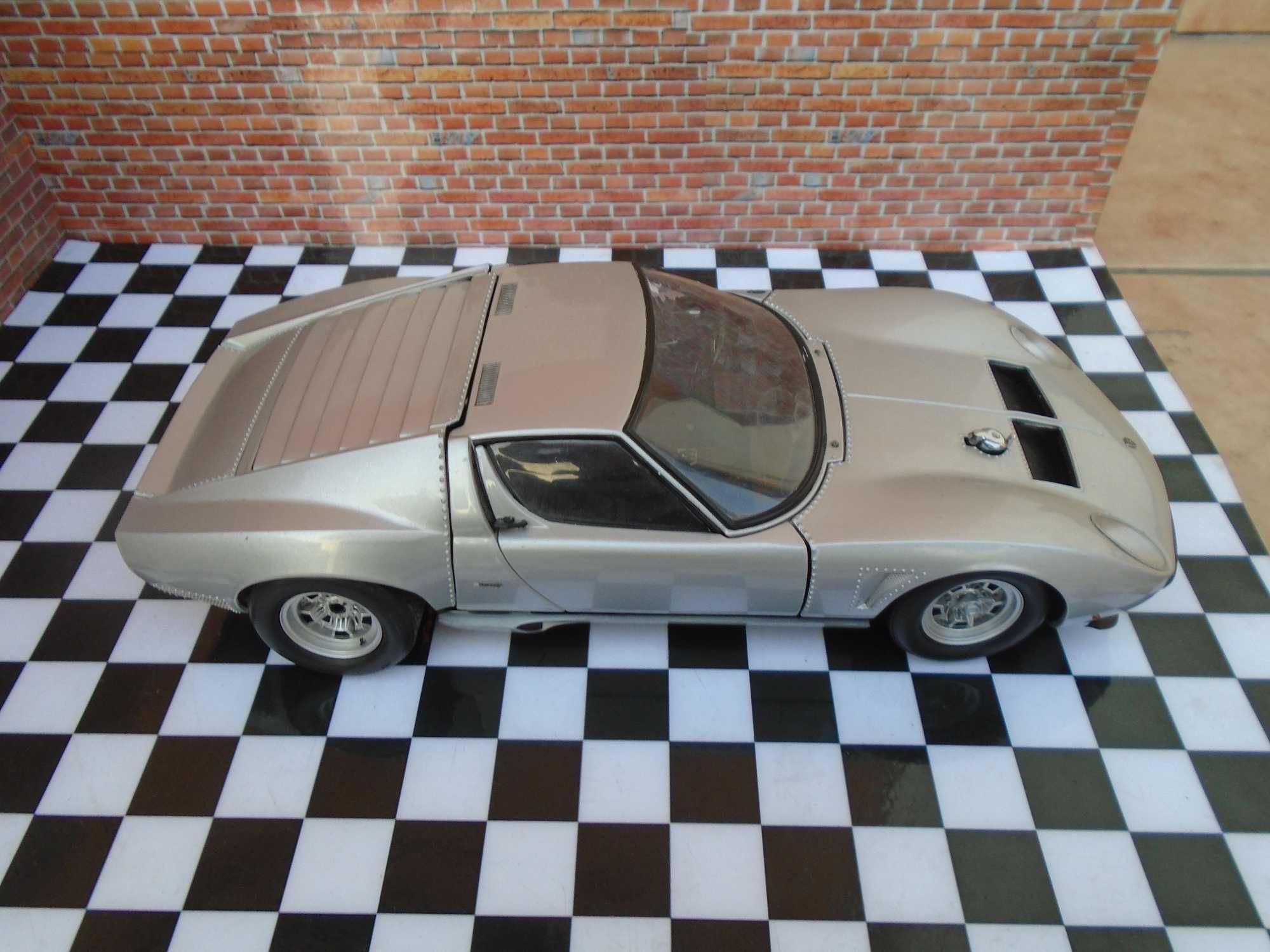 Lamborghini Miura Jota SVJ 1:18 kyosho