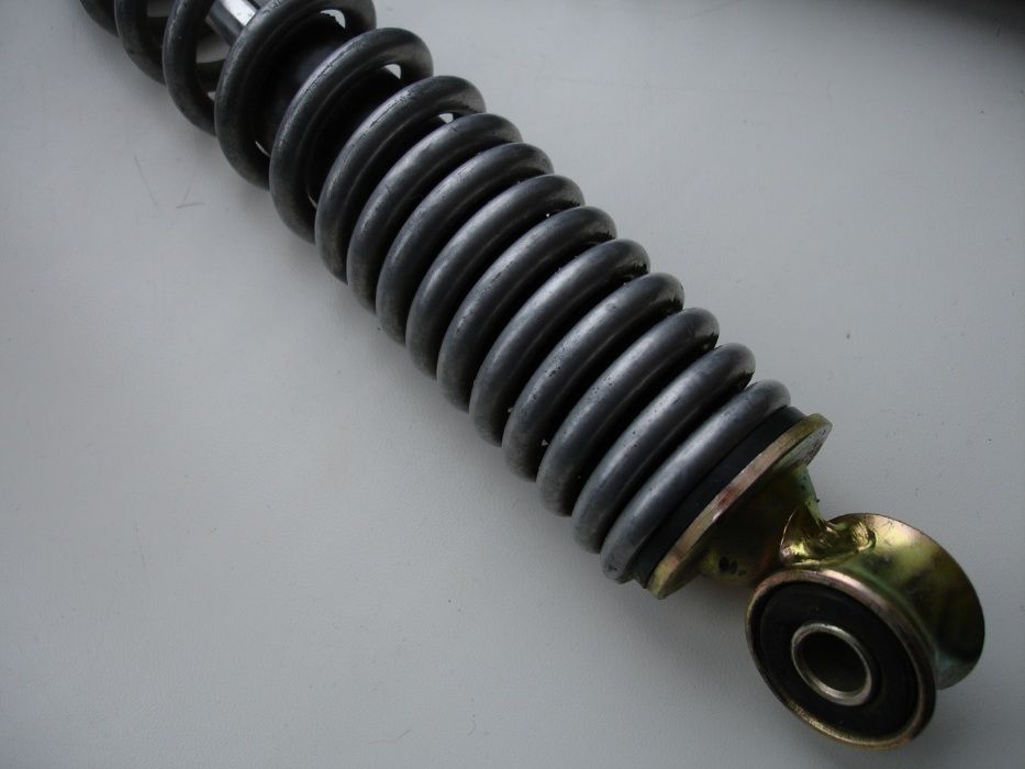 амортизаторы на скутер, ЯПОНИЯ 27 см