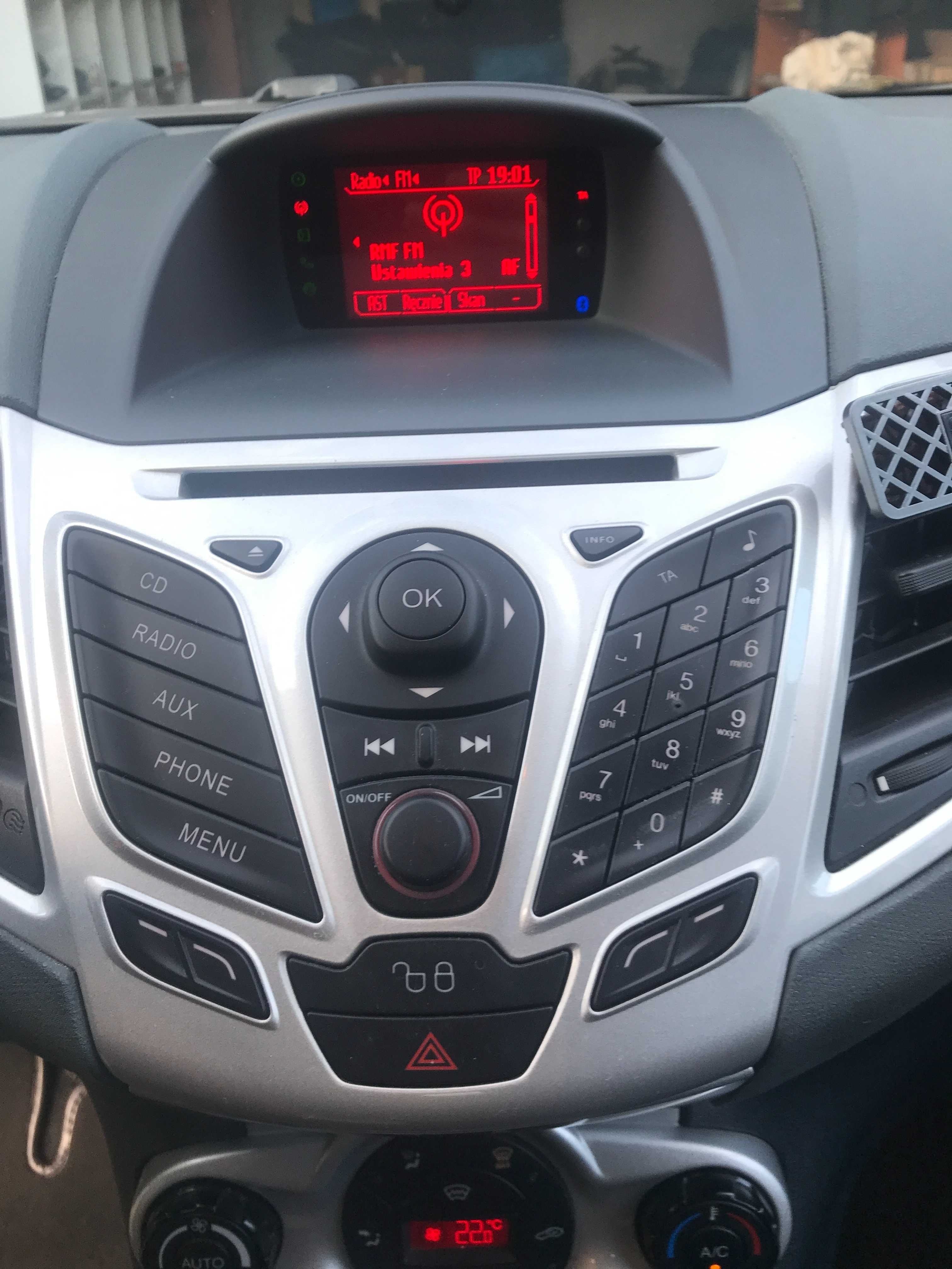 Ford Fiesta 2010 r