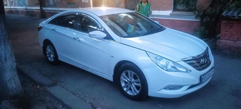 Hyundai Sonata Гибрид 2010 року
