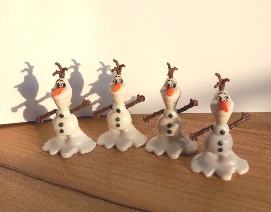 Игрушки с Киндер Холодное сердце Frozen