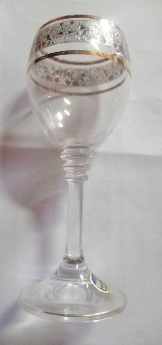 Garrafa /licoreira cristal Bohemia c/cálices s/uso