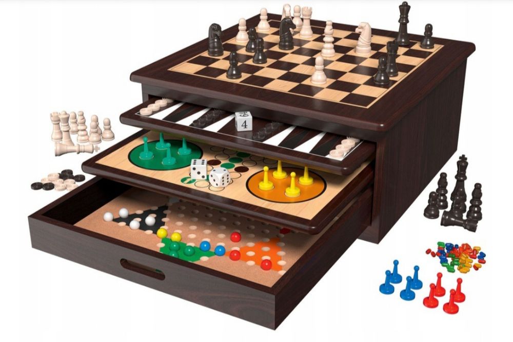 Zestaw drewnianych gier planszowych 10w1 Playtive szachy warcaby kości