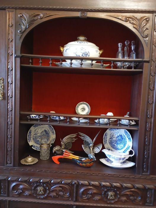 Móvel de sala, em madeira