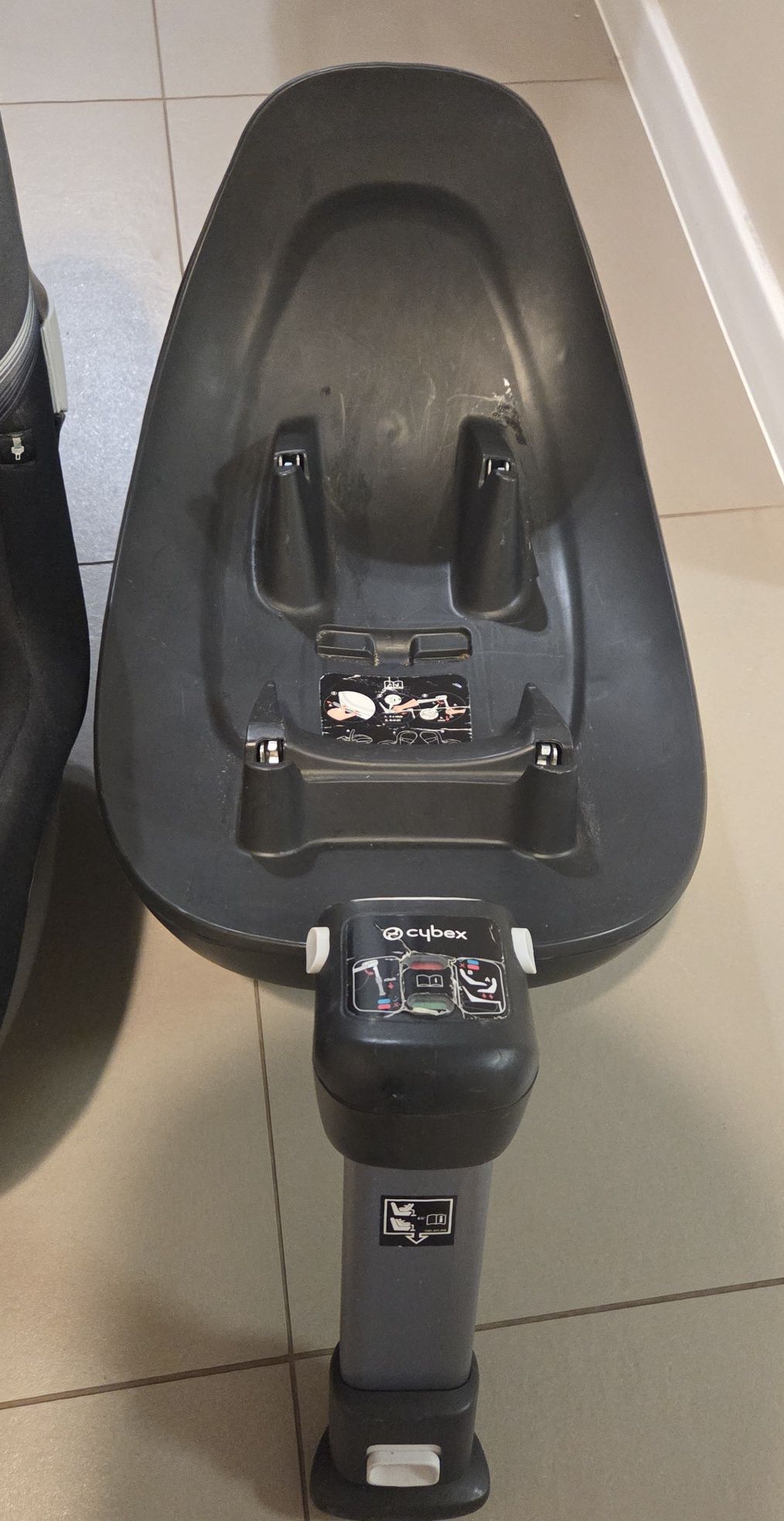 Fotelik Cybex Sirona M2 i-Size z bazą ISOFix
