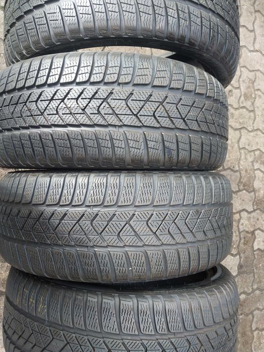 Opony komplet 225/40/19 pirelli