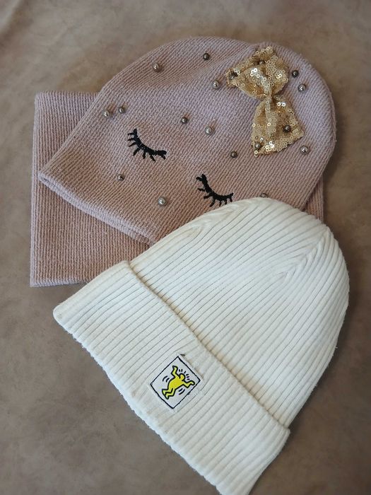 Шапки для дівчинки