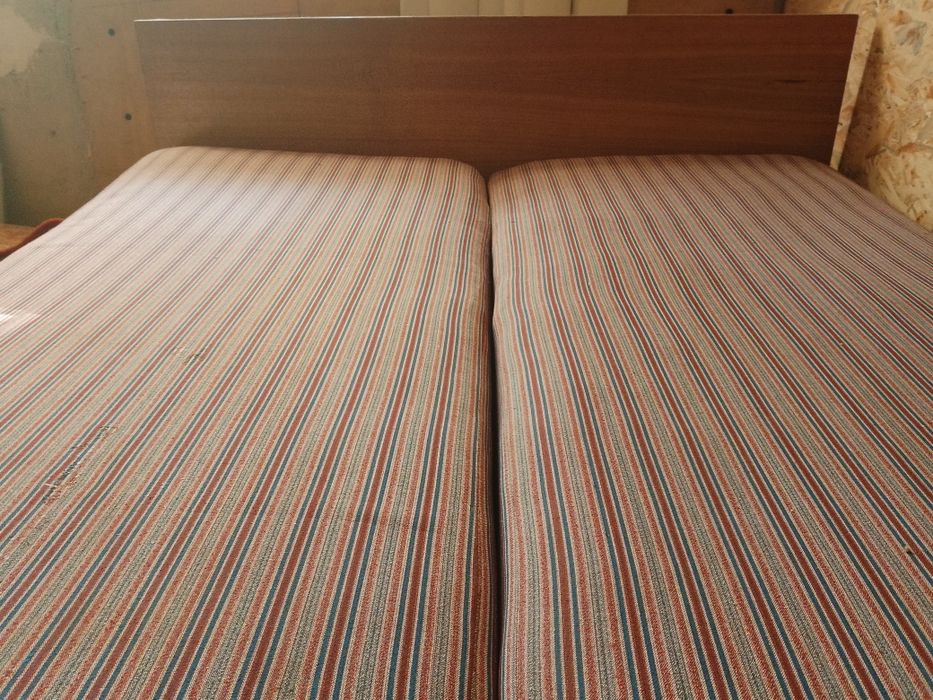 Кровать.двухспальная.деревянная.150*900