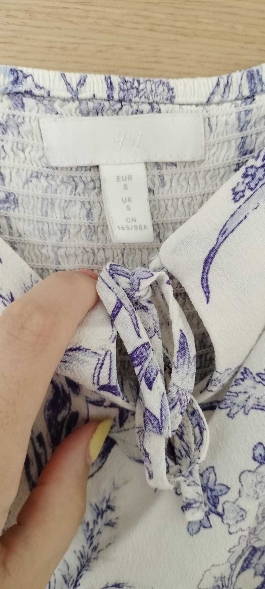 Blusa flores H&M
