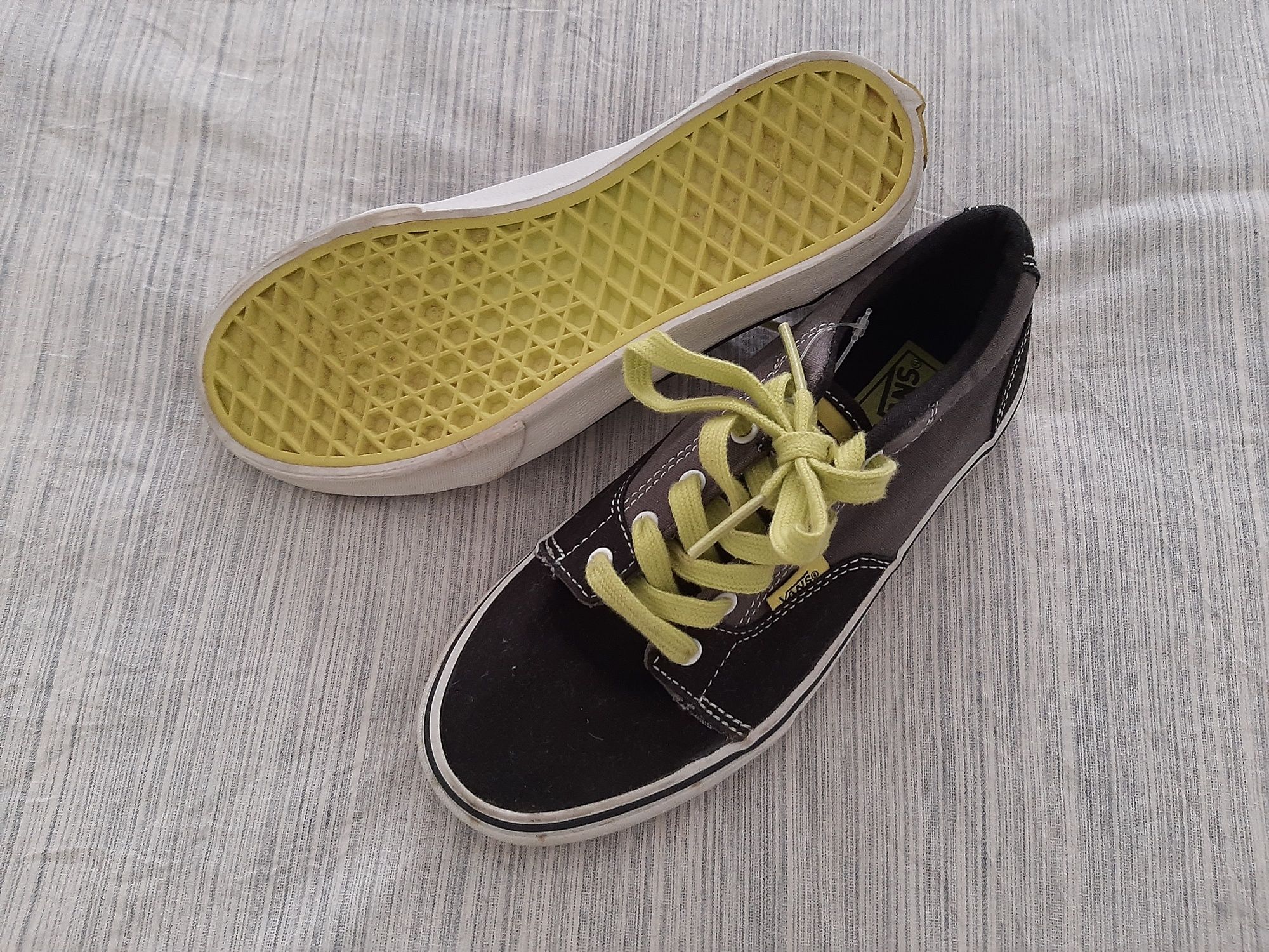 Tenis  vans numero 34