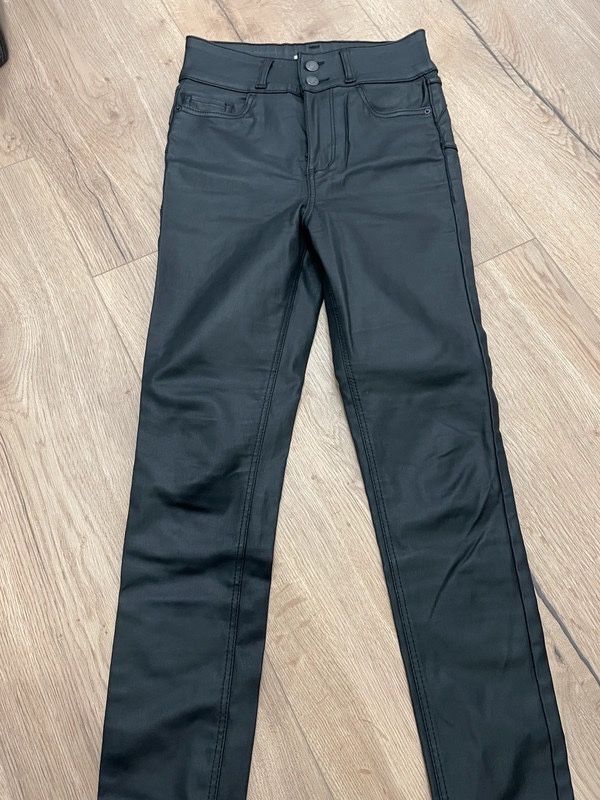 Czarne skórzane spodnie New Look
