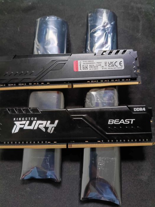 Kingston FURY 64GB (2 x 32GB) DDR4 3200 CL16