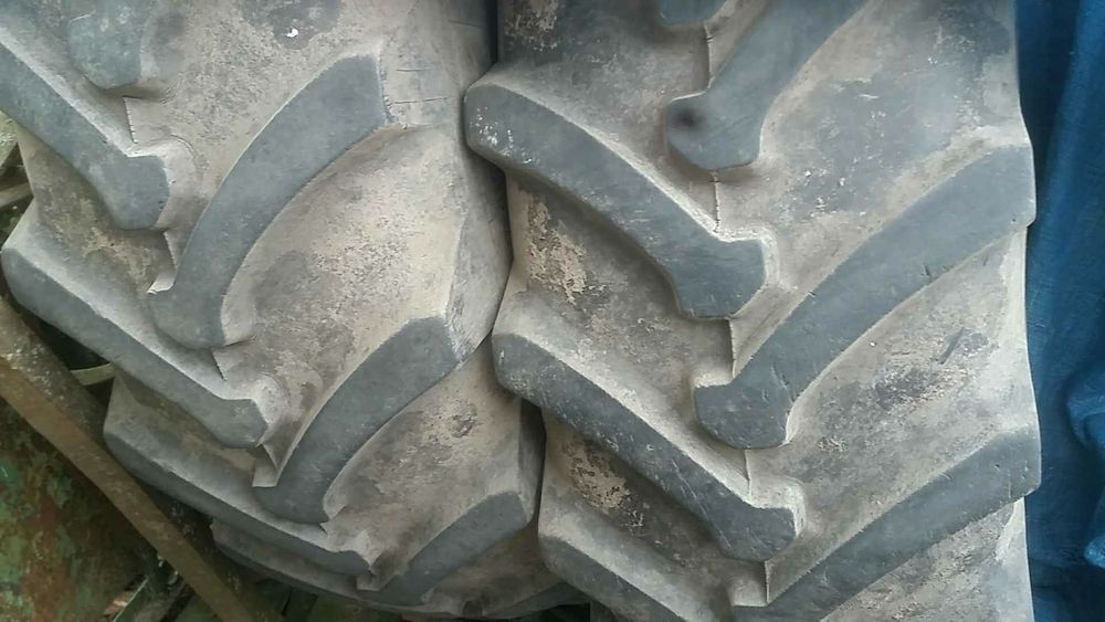 opona 460/85 R34  ,  18,4 R34