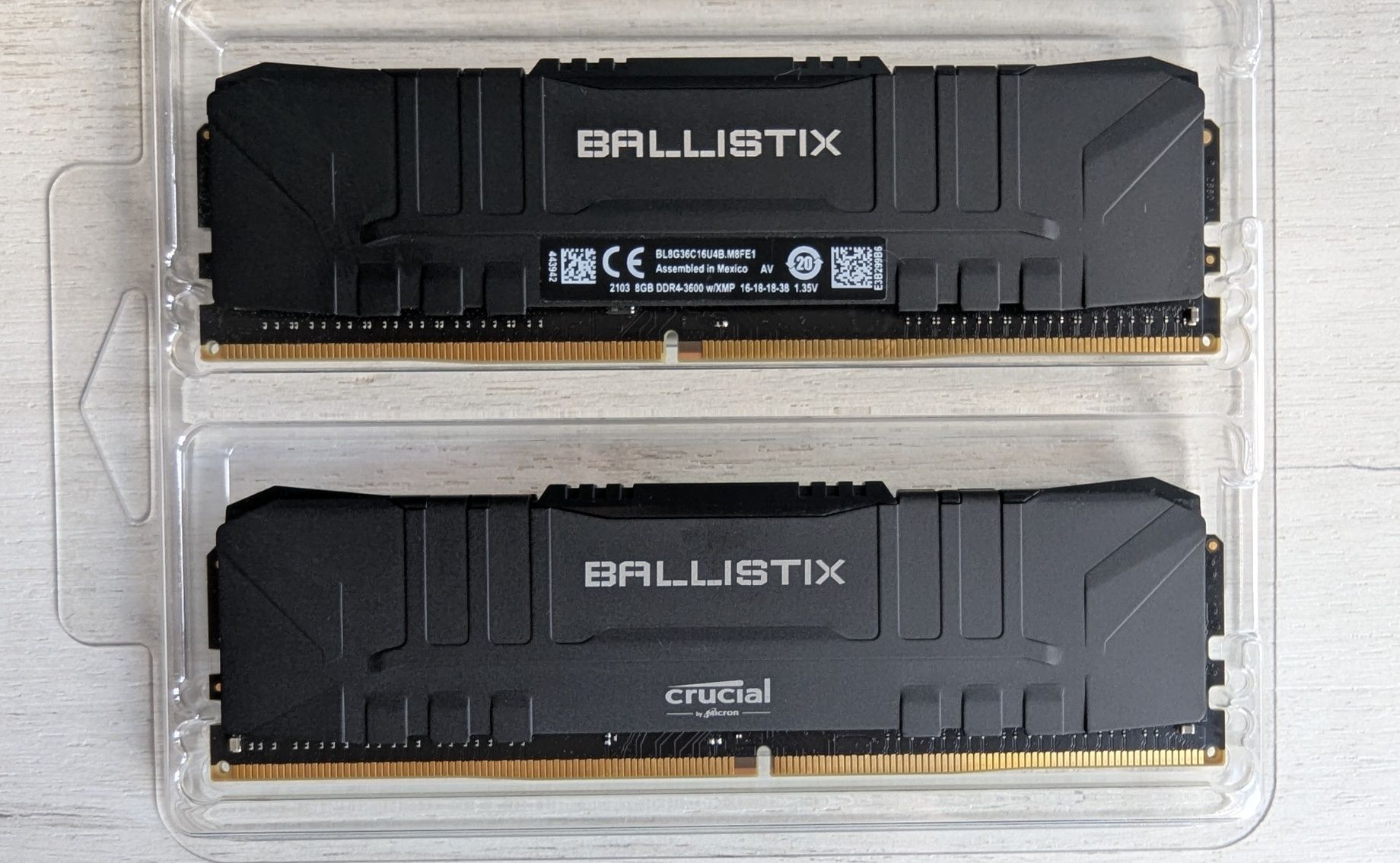 Crucial Ballistix 16 GB (2x8GB) DDR4 3600 MHz CL16