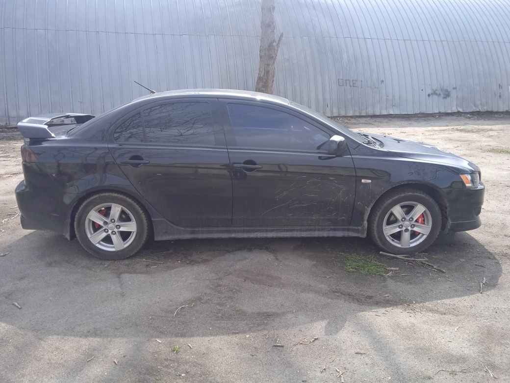 Продам lancer x  2008