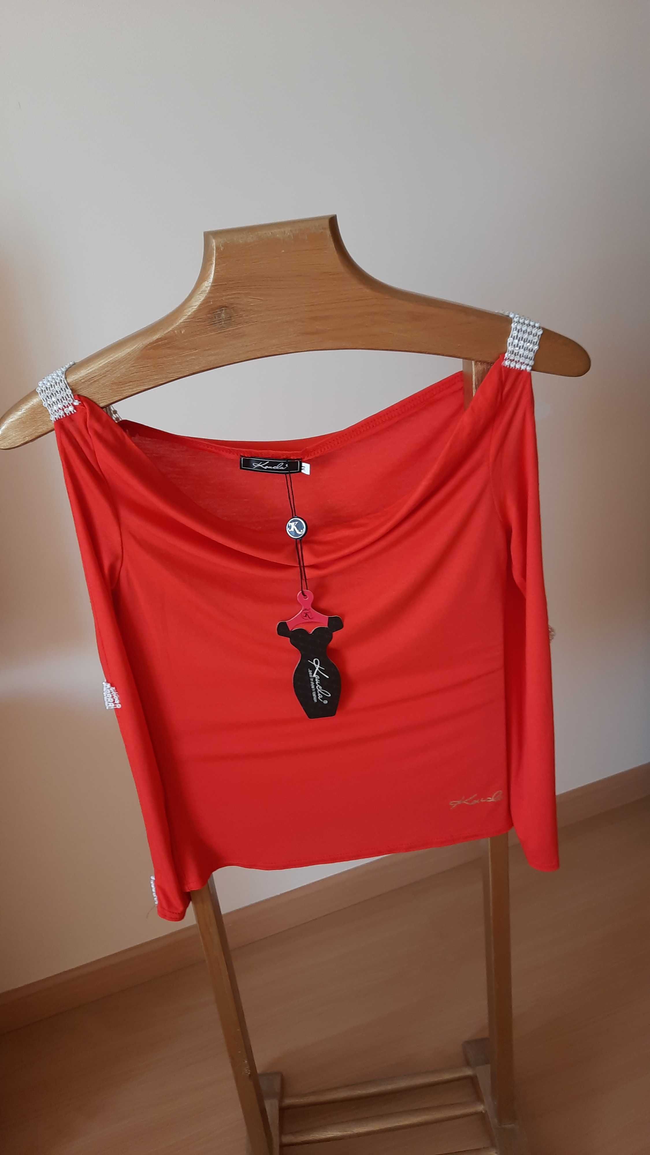 Blusa Nova ,com mangas descobertas M
