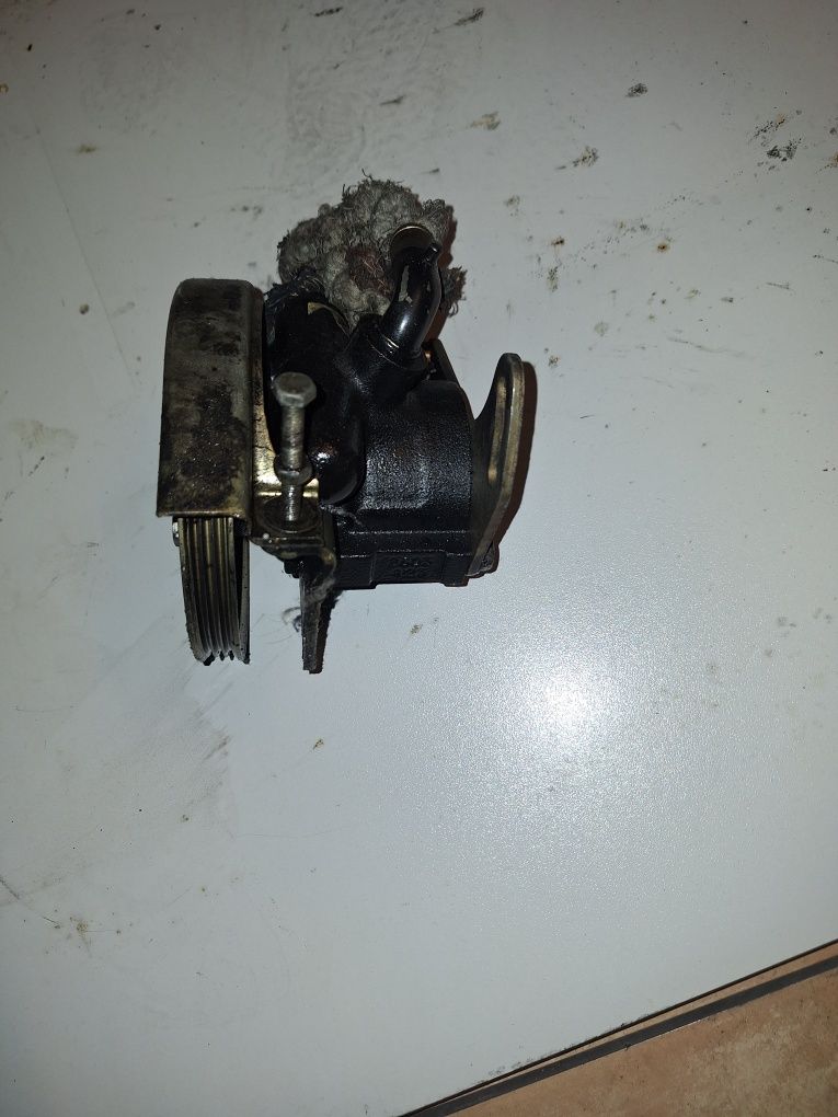 Vendo motor direção assistida Fiat punto 94/99
