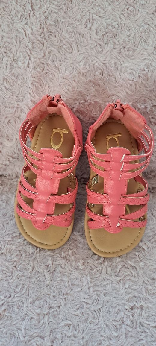 nowe buty, rzymianki dla dziewczynki Bebe