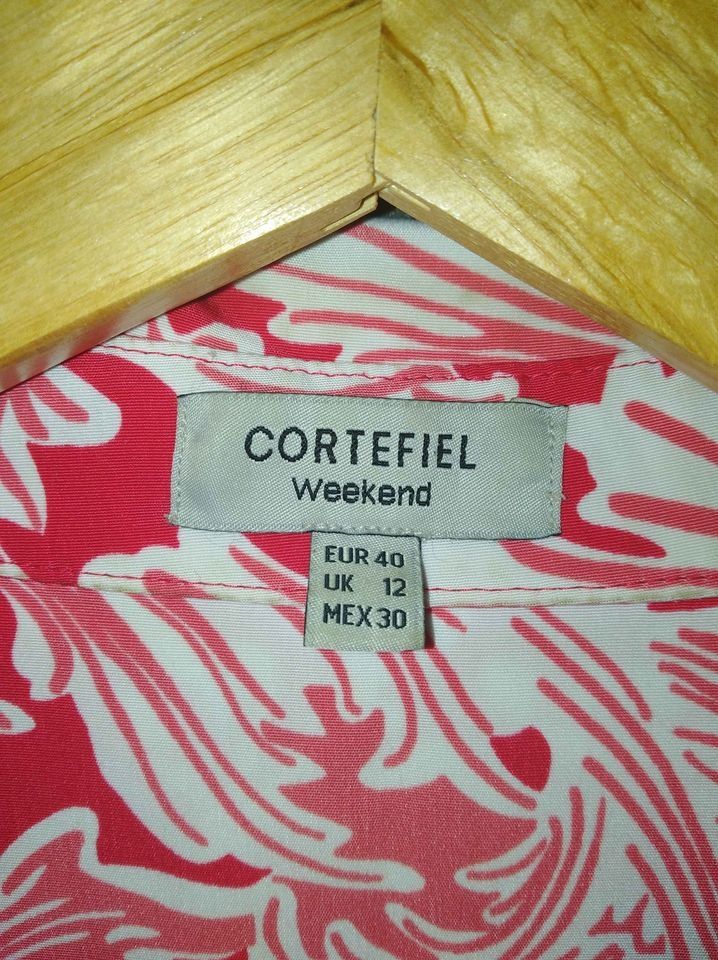 Vestido Cortefiel Weekend tamanho 40, medida entre cavas 50cm