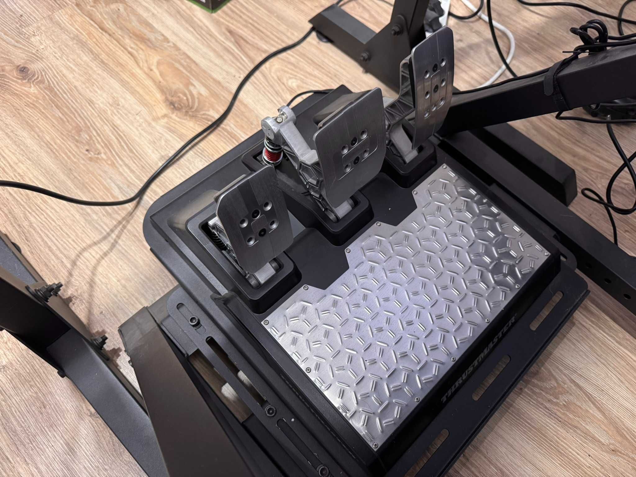 Cały zestaw SimRacing - Thrustmaster TS-XW Racer PC/Xbox