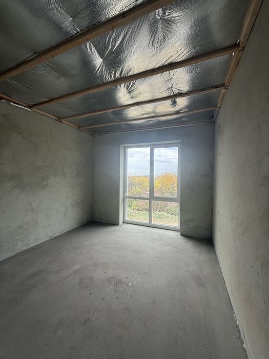 Продаж двухповерхового таунхаусу.