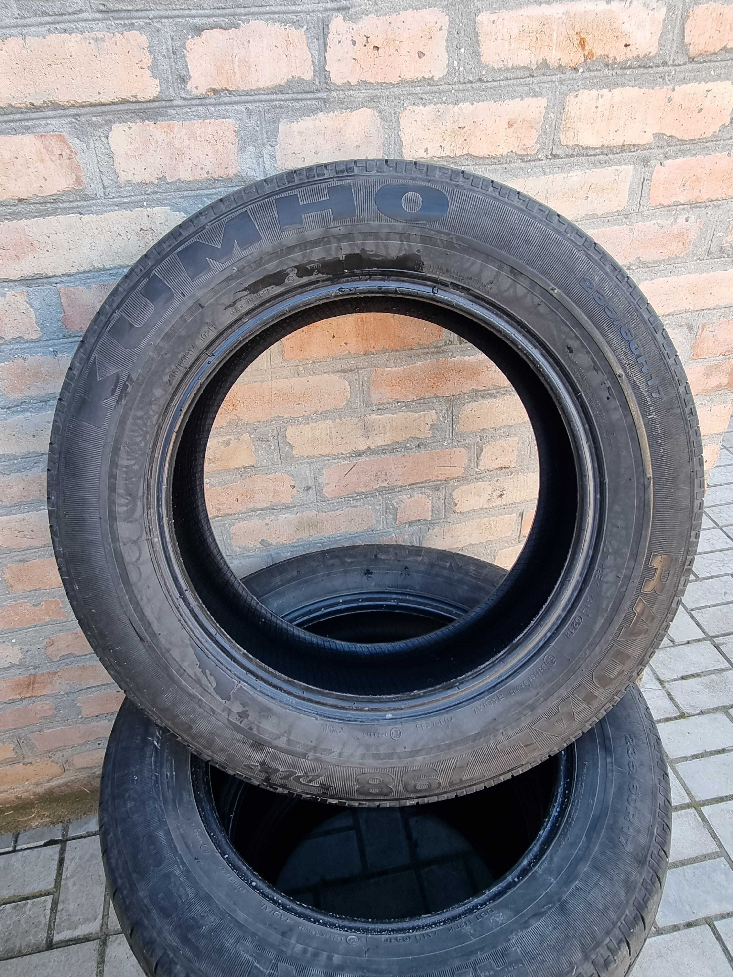 Шини всесезонні Kumho 235/60 R17 (літо, зима) 2000грн комплект