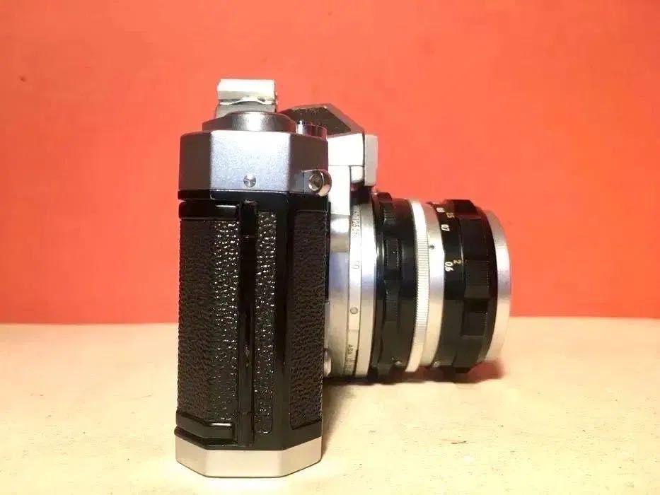 NIKKORMAT FT / NIKON - câmera fotográfica icónica da década de 70