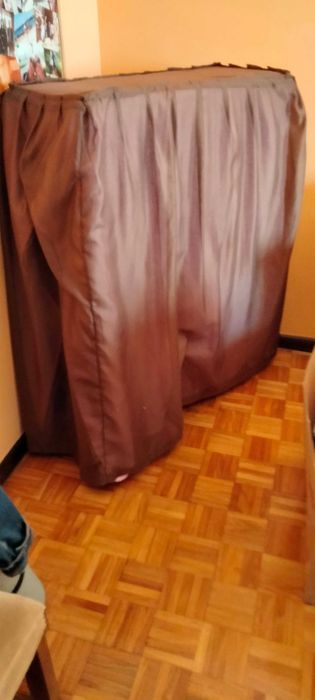 Divã usado 10 dias por uma criança