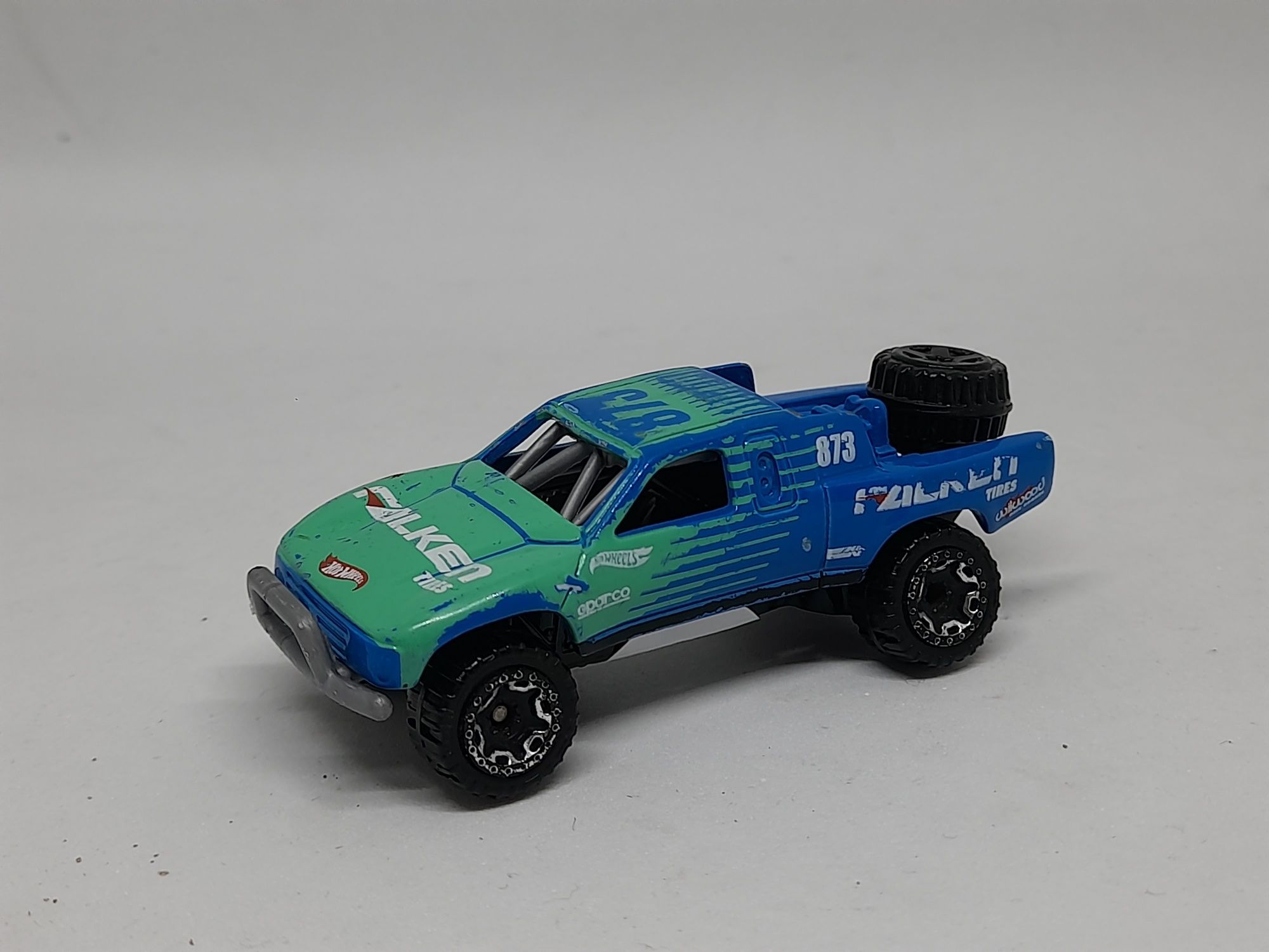 Hot wheels Toyota off Road falken resorak