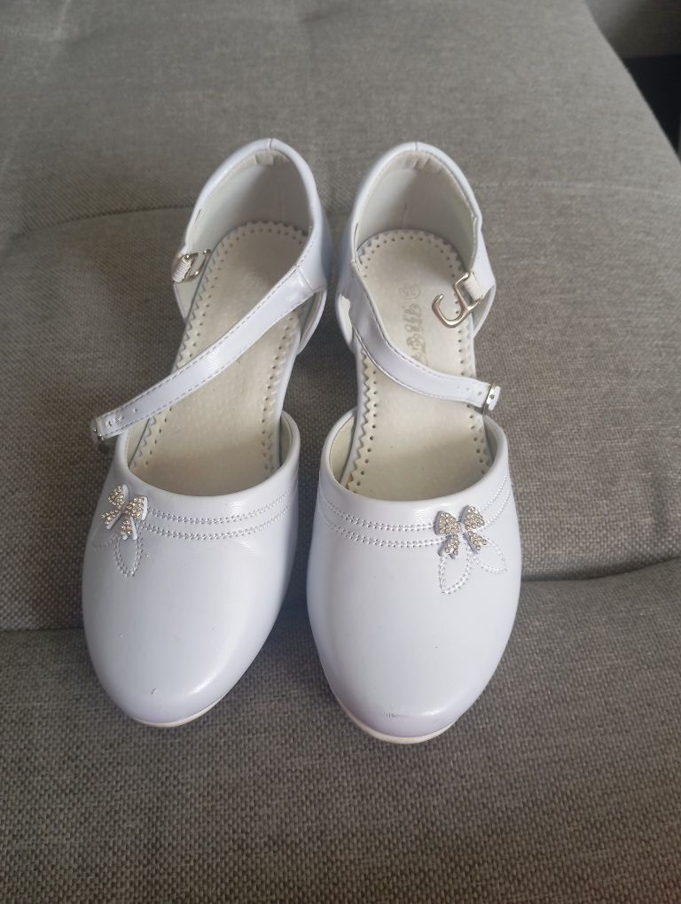 Buty komunijne jak nowe