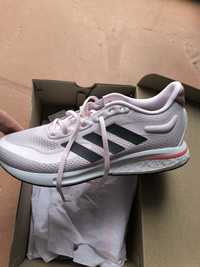 Tenis Adidas Supernova