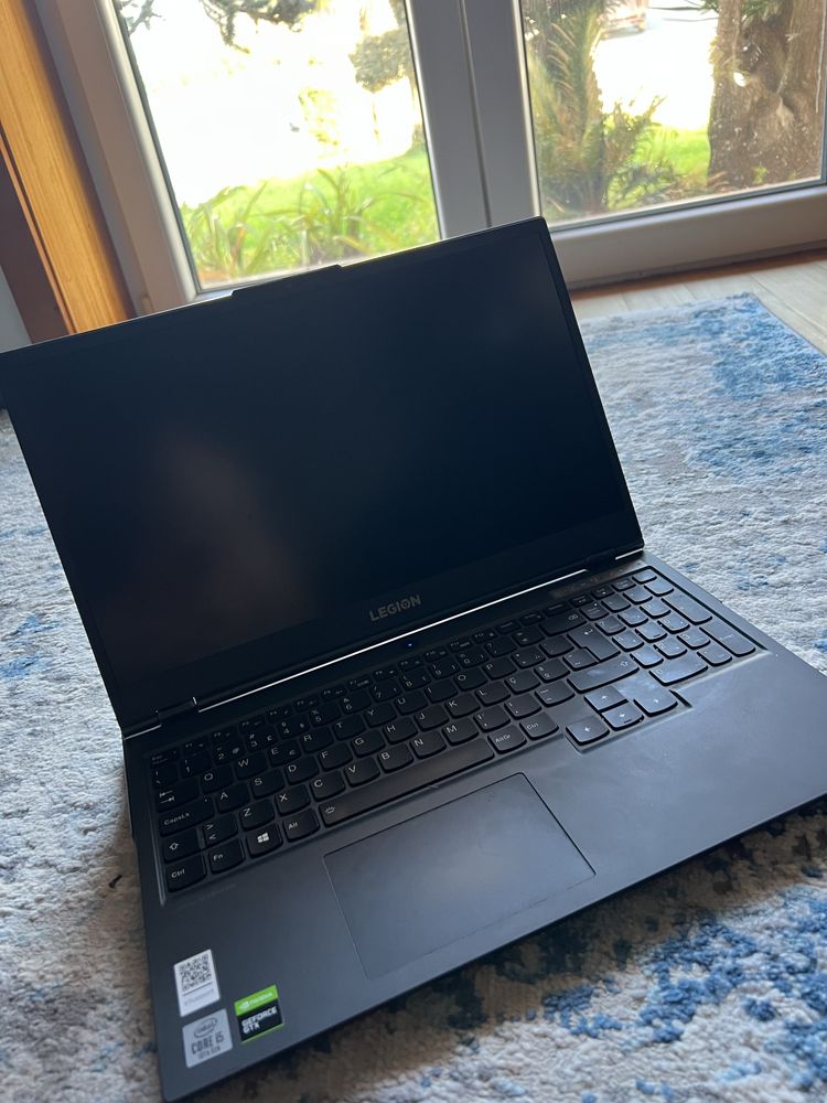 Vendo lenovo com i5-10300H