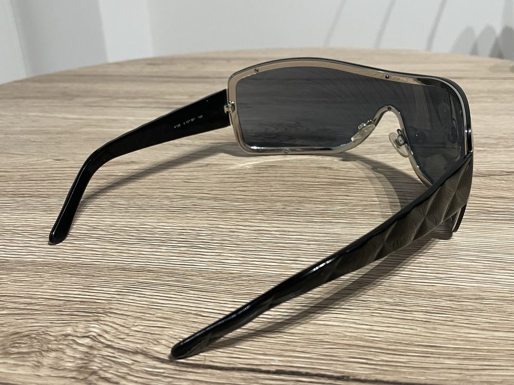 Okulary przeciwsłoneczne CHANEL