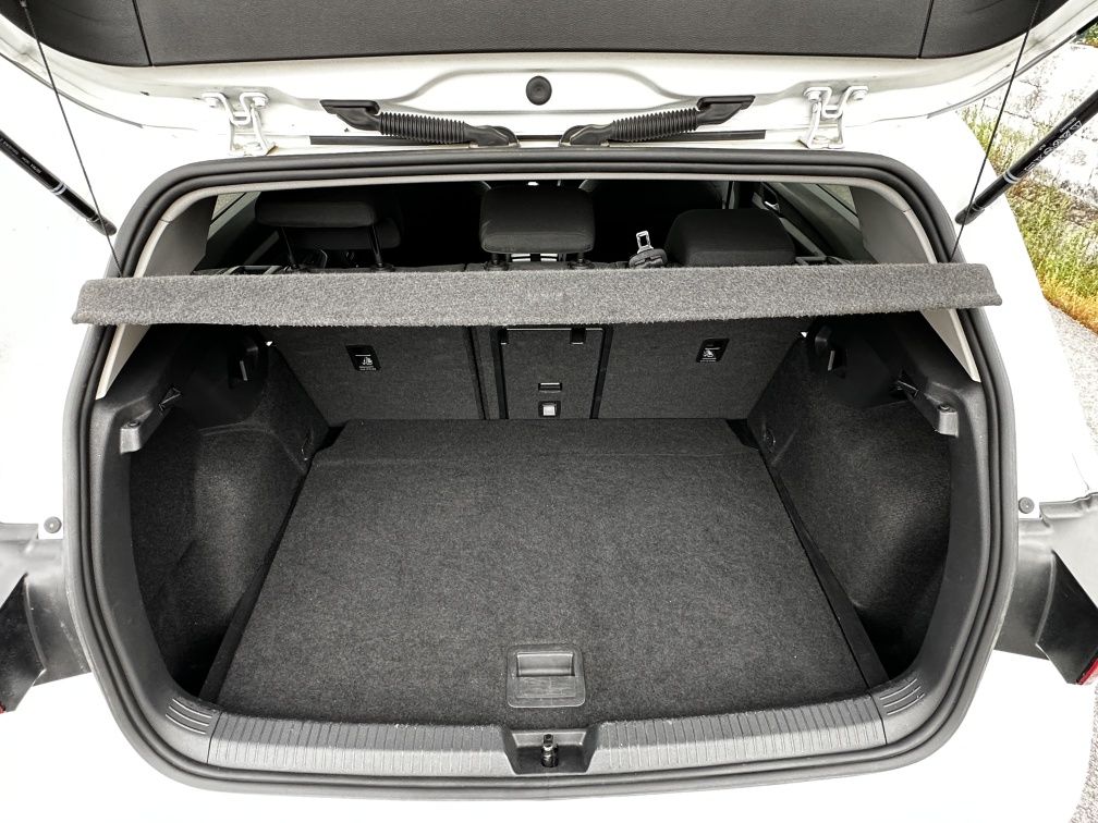 Volkswagen Golf 2023 1.0 110CV