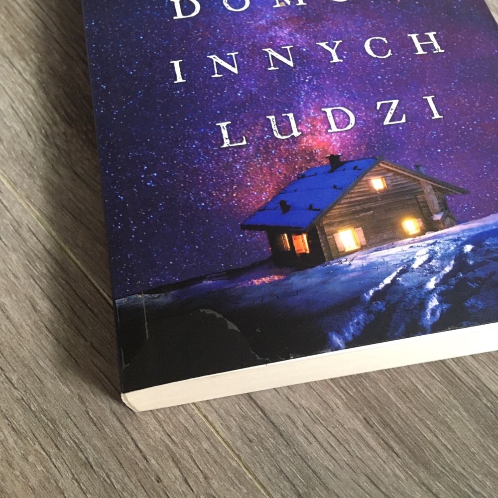 Zapach domów innych ludzi książka Bonnie - Sue Hitchcock young adult
