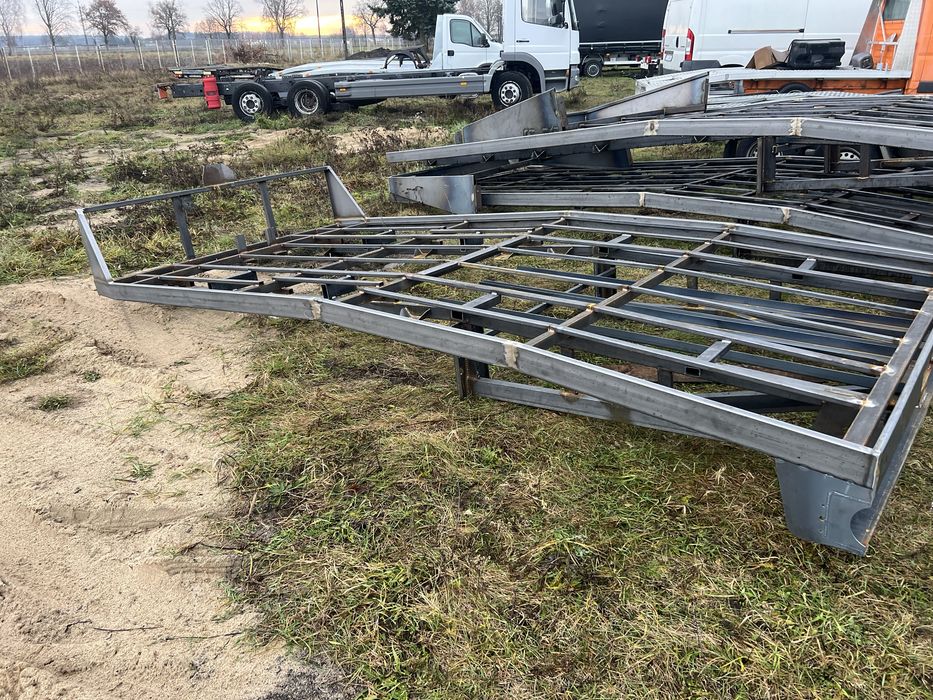 Zabudowa  Najazd auto-laweta stal