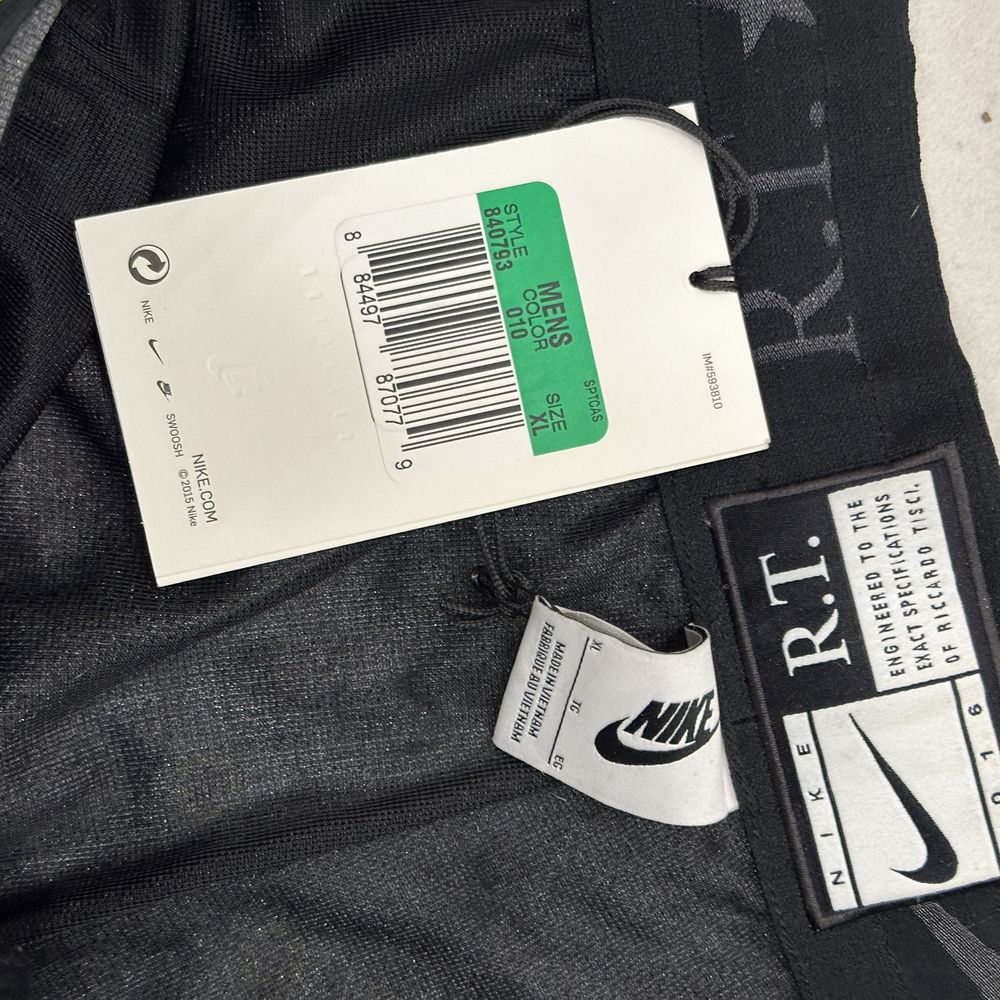 Оригінальні шорти Nike x Ricardo Tisci розмір XL