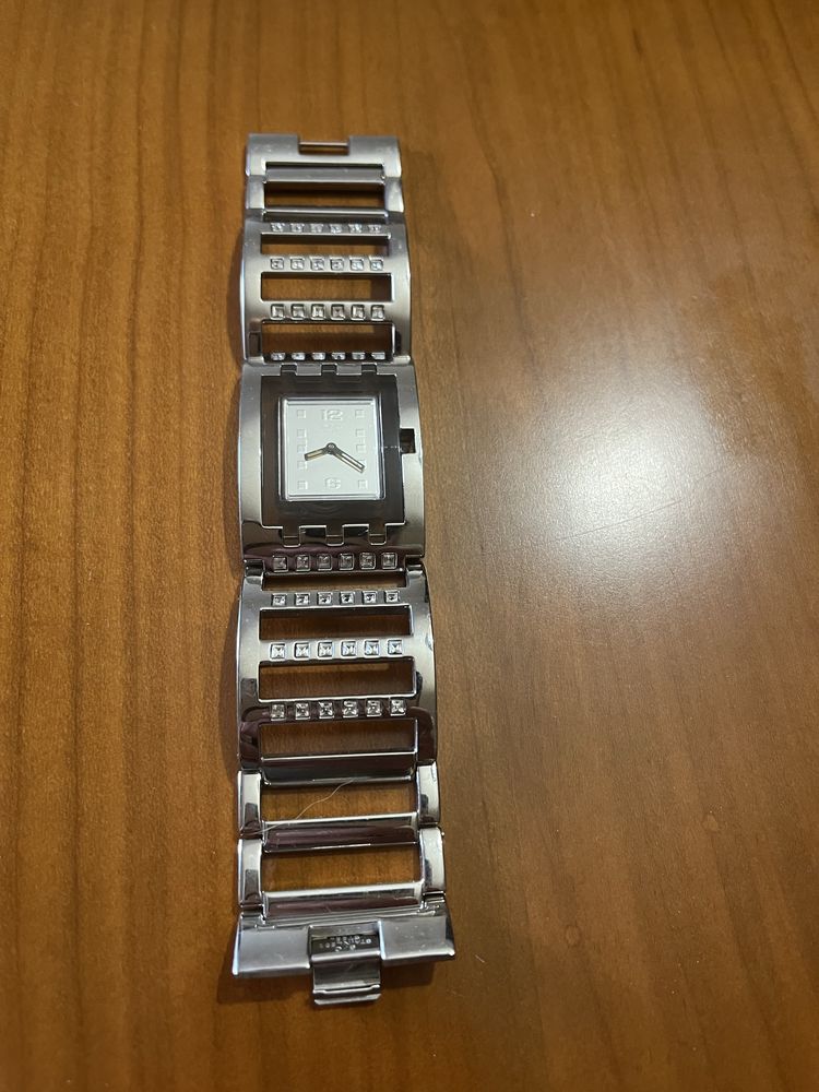 Relogio mulher marca swatch