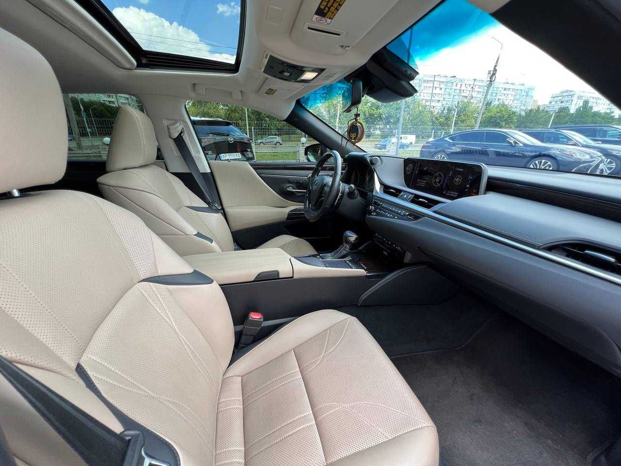 Lexus ES300H 2018